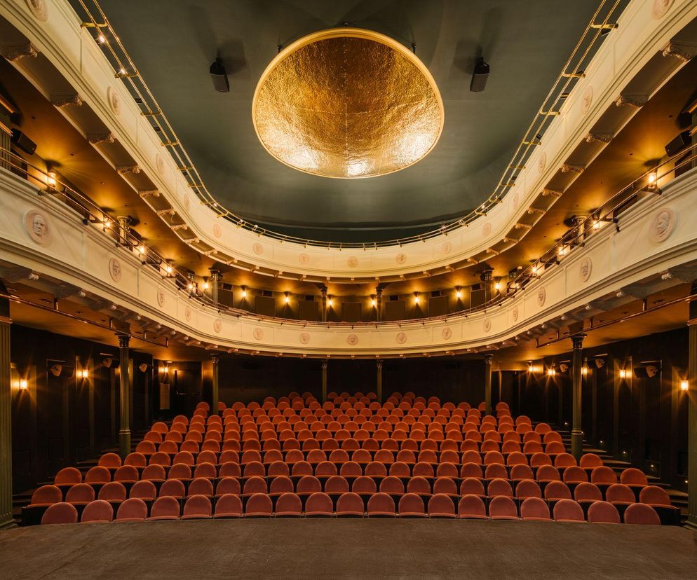 Teatr Żeromskiego w Kielcach przeżywa oblężenie. Bilety znikają z miesięcznym wyprzedzeniem!