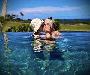 Miłość, która przetrwała piekło. Historia Ozzy’ego i Sharon Osbourne – toksyczna, szalona i prawdziwa