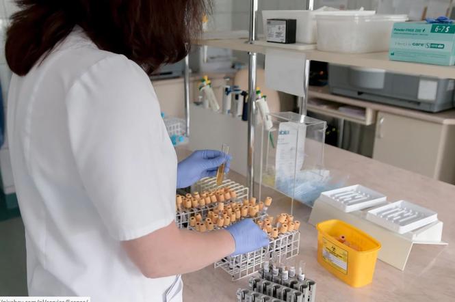 Koronawirus na Mazowszu: Mniej osób w szpitalach, ale znacznie więcej pod nadzorem epidemiologicznym