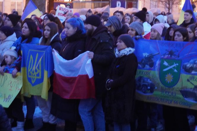 Manifestacja w trzecią rocznicę wybuchu wojny w Ukrainie