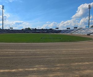 Kino plenerowe na stadionie żużlowym w Lesznie?