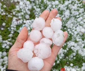 Potężne burze z gradem przeszły przez Tarnów i powiat tarnowski