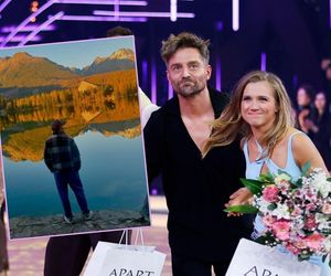 Zadumany Marcin Rogacewicz patrzy w przyszłość. Rozmyśla o hejterach? Widzą jedynie nasze odbicie…