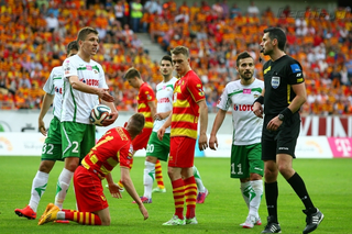 Zadymy na Lechia Gdańsk-Jagiellonia Białystok. Kto zawinił? [WIDEO]