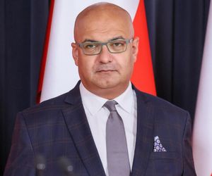 Śledztwo w sprawie zakupu samochodów dla CANARD umorzone. Alvin Gajdhur nie popełnił przestępstwa