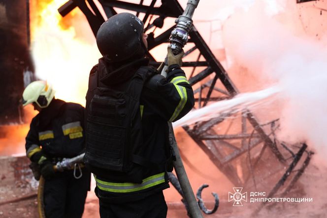 Kijów odcięty od prądu, wybuchy i pożary. Wielki atak Putina