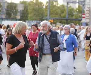 Potańcówka w centrum Katowic. Wyspiański znów porwał tłumy do szalonej zabawy