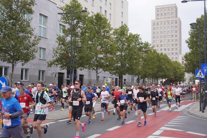 Uczestnicy Maratonu Warszawskiego 2025