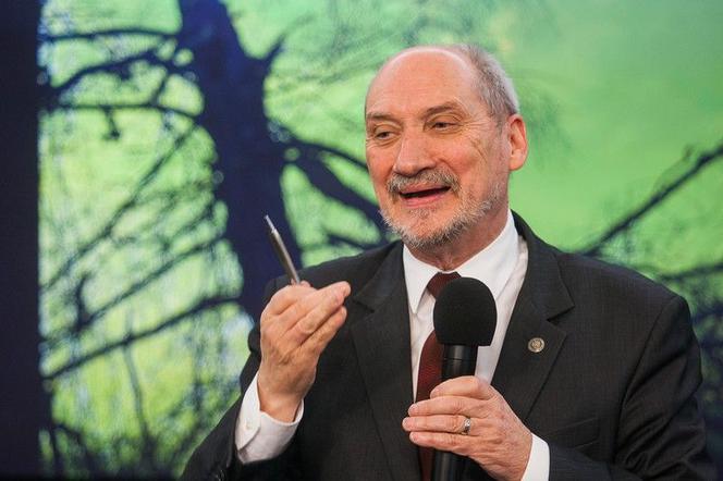 macierewicz