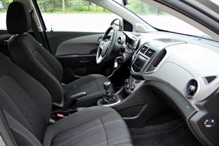 Chevrolet Aveo hatchback 1.4 - TEST, opinie, zdjęcia - DZIENNIK DZIEŃ 4: Wnętrze, bagażnik i wyposażenie