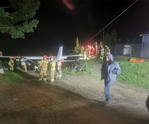 Awionetka runęła do jeziora międzybrodzkiego w Żywcu. Pilot uratowany, awionetka również