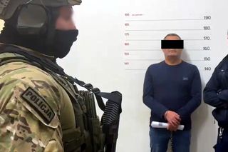 „Cyngiel” stambulskiej mafii wpadł w Warszawie! Miał przy sobie naładowaną broń