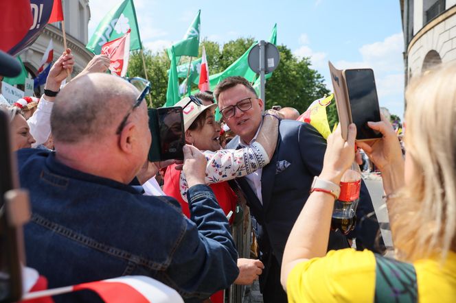 Dwa marsze w Warszawie. Wyborcy zgromadzili się w stolicy