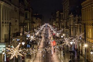 2 Świąteczne iluminacje robią już klimat na Piotrkowskiej