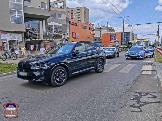 Tychy: 76-letni kierowca BMW potrącił kobietę na pasach. Trafiła do szpitala