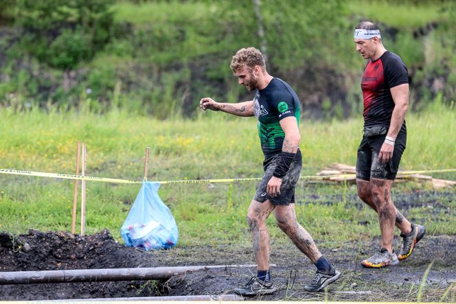 Runmageddon w Katowicach 2025. Błoto, pot i triumf na Hałdzie Kostuchna