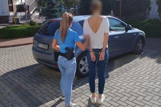 Łomżyńscy policjanci zatrzymali oszustkę, która wyłudziła blisko 200 tysięcy złotych! 