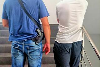 Gliwice: Zamaskowani mężczyźni z pistoletami napadli na dzieci. Mieli okropne żądania