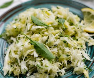 Czas na jesienną kapustę. Idealny przepis do obiadu, gdy robi się chłodniej