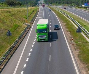 Utrudnienia na autostradzie A4. Powodem transport ciężkiego sprzętu do Opola