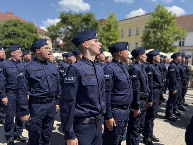 Ślubowanie nowych policjantów Śląskiej Policji
