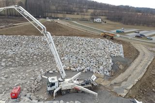 Stronie Śląskie. Prace zabezpieczające na tamie zakończone. Wody Polskie: Zbiornik znów chroni mieszkańców