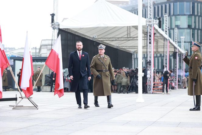 Święto Niepodległości. Karol Nawrocki na placu Piłsudskiego
