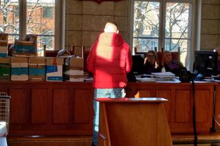 Oskarżony o zabójstwo Dariusz N. odpowiada z wolnej stopy