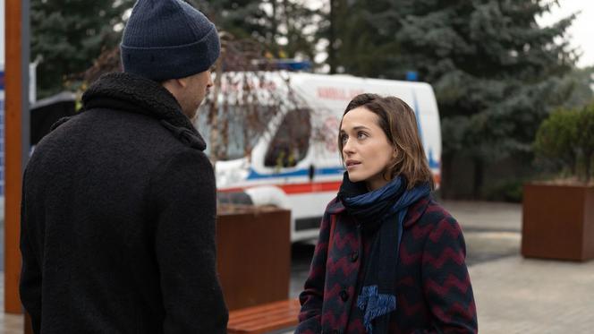 Na dobre i na złe odc. 730. Julka Burska (Aleksandra Hamkało), Marcin Molenda (Filip Bobek)