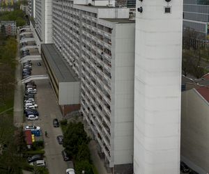Titanic w centrum Wrocławia. Szesnastopiętrowy galeriowiec przy Powstańców Śląskich to jeden z największych molochów we Wrocławiu