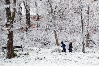 Kiedy w Warszawie spadnie śnieg? Prognozy meteorologów są jasne, musimy się przygotować