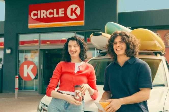 Tankuj taniej tego lata! Rabaty na paliwo w Circle K