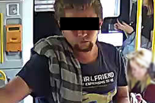 Policja szuka mężczyzny, który molestował 14-latka w tramwaju! Rozpoznajesz go?