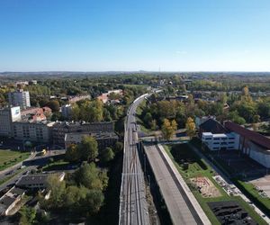 Przebudowa linii kolejowej w Bytomiu dobiega końca. Ruch towarowy został już przywrócony, a kiedy pasażerski?