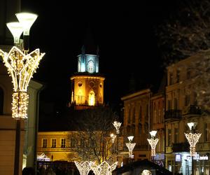 Drugi dzień świąt w centrum Lublina. Deszczowa pogoda nie odstraszyła spacerowiczów!