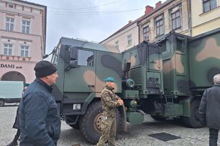 Wojskowa uroczystość na Rynku w Tarnowie