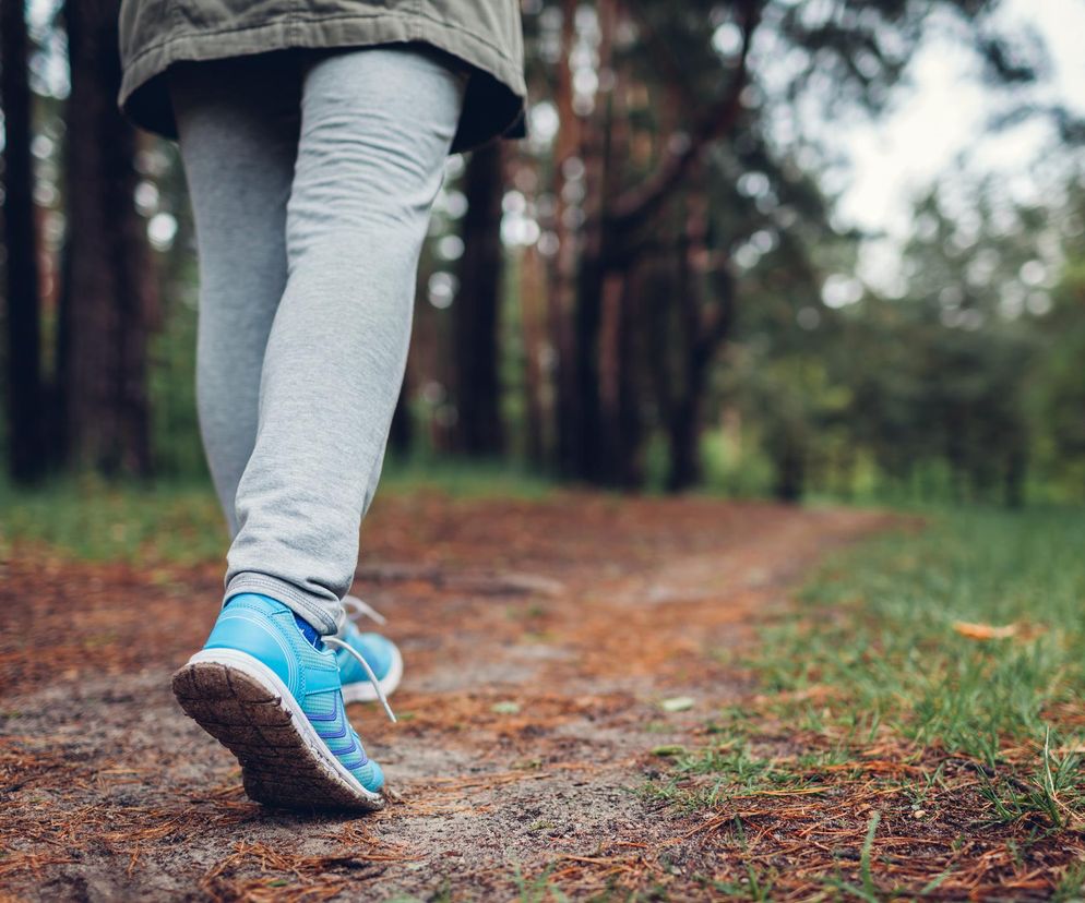 Prosta droga do lżejszej wagi. Ile kroków potrzeba, by spalić 1 kg tłuszczu!