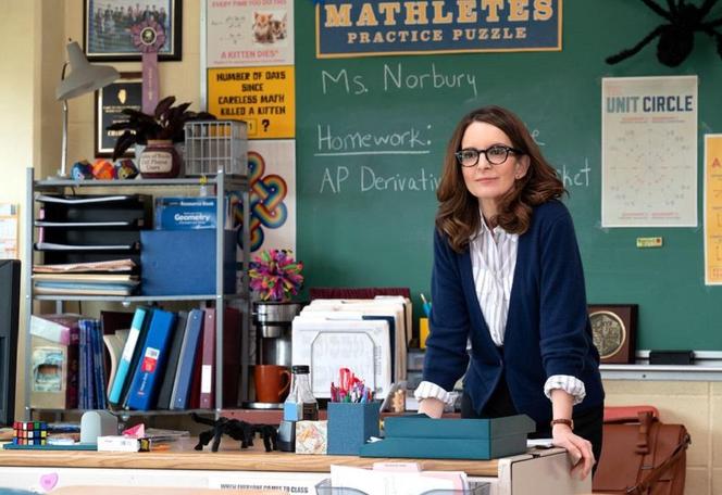 Tina Fey ponownie jako nauczycielka matematyki, Sharon Norbury.