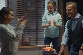 M jak miłość odc. 1730. Magda (Anna Mucha), Nadia (Mira Fareniuk), Andrzej Budzyński (Krystian Wieczorek)