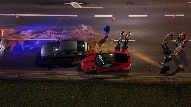 Koszmar na Wale Miedzeszyńskim! Rozbite Porsche za 700 tysięcy złotych!