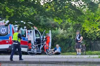 Zderzenie rowerzystów na ścieżce rowerowej w Tychach. Interweniowała policja i pogotowie