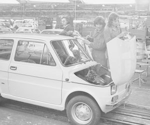 QUIZ PRL. Polska Ludowa na kołach i szynach: sprawdzian Twojej motoryzacyjnej pamięci! 