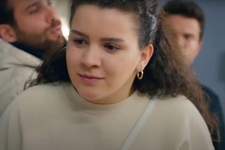 Kuzey przegra walkę z Alperem - Hulya przyjmie oświadczyny oszusta.