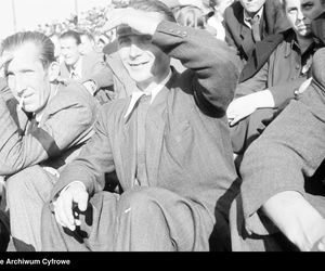 Kibice podczas meczu Legia Warszawa - Polonia Warszawa (1949)