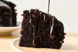 Ciasto czekoladowe, które zniewala zmysły: przepis 