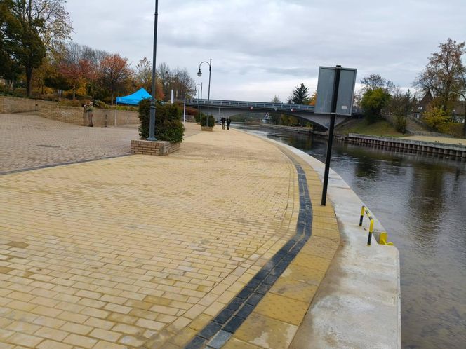 Nabrzeże miasta na Mazurach zmieniło się nie do poznania. Tak wygląda po remoncie