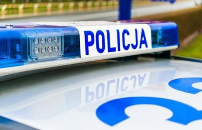 Mężczyzna został ranny podczas wycinki drzew