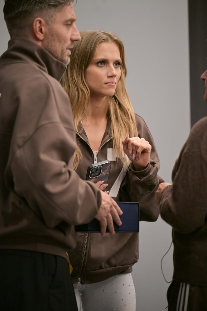 Kulisy "Tańca z Gwiazdami". Zmęczona Bursztynowicz, zakochani Kaczorowska i Rogacewicz. Szok, co zrobił Sikora