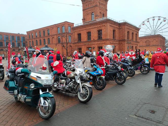 Mikołaje na motocyklach w Manufakturze. Finał corocznej akcji charytatywnej [ZDJĘCIA]