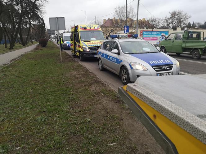 Zderzenie dwóch osobówek na ul. Nakielskiej w Bydgoszczy [ZDJĘCIA]